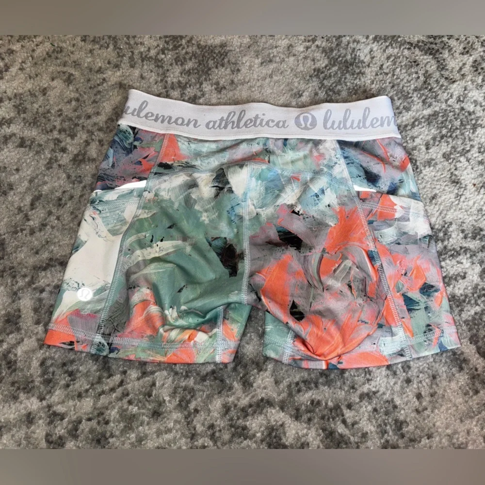 Lululemon RARE What The Sport Short Blushed Illusion Multi Size: 4 - Picture 3 of 5